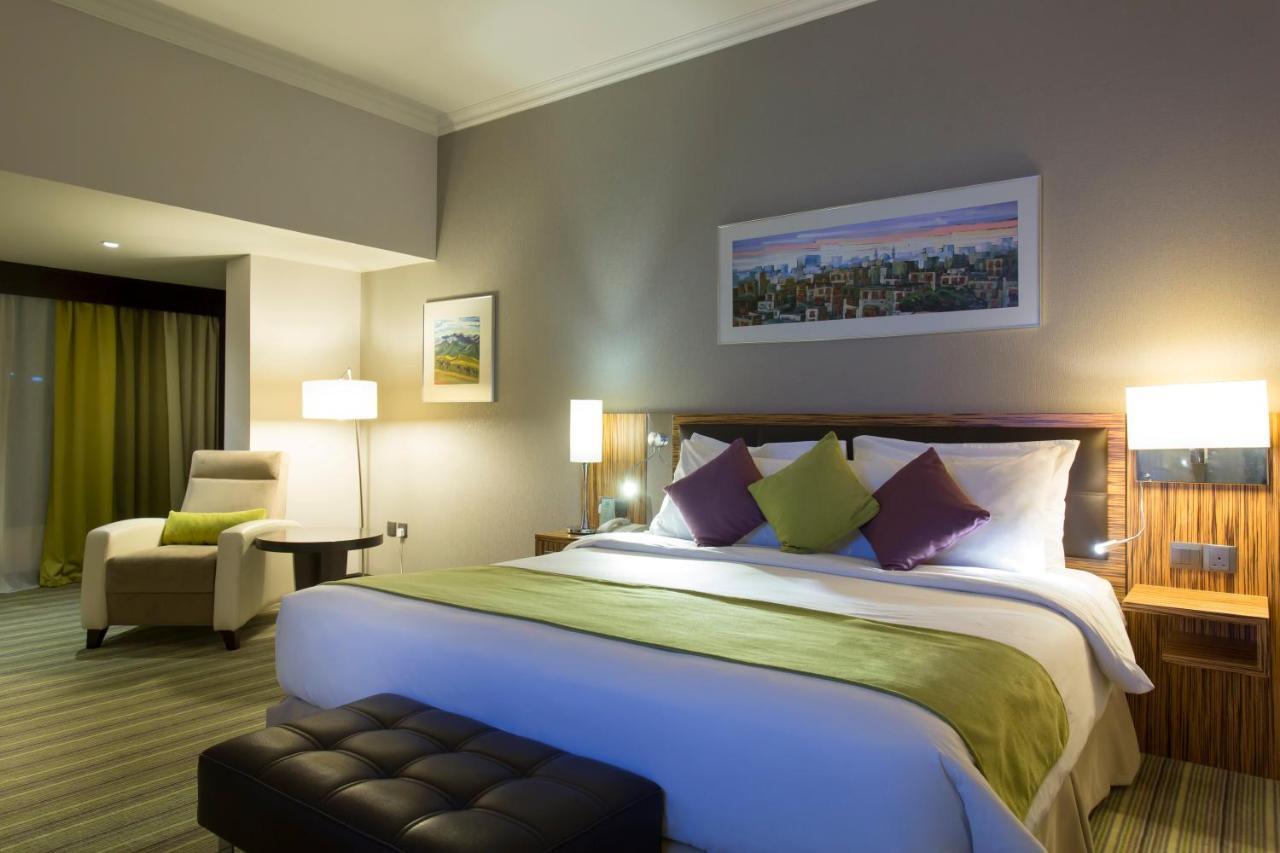 Holiday Inn Jeddah Al Salam, An Ihg Hotel Exterior photo